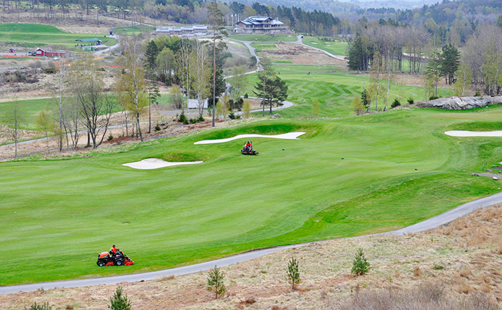 Hills Club uses Ransomes Jacobsen equipment to prepare for busy summer