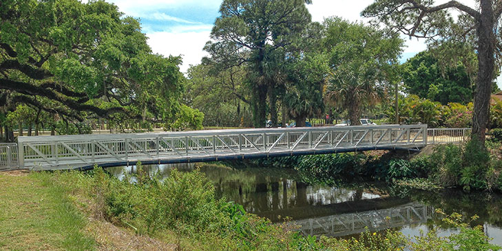 Vero Beach Country Club upgrades bridge structure on course