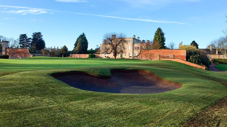 Swan Golf Designs leads bunker renovation at Wellingborough GC