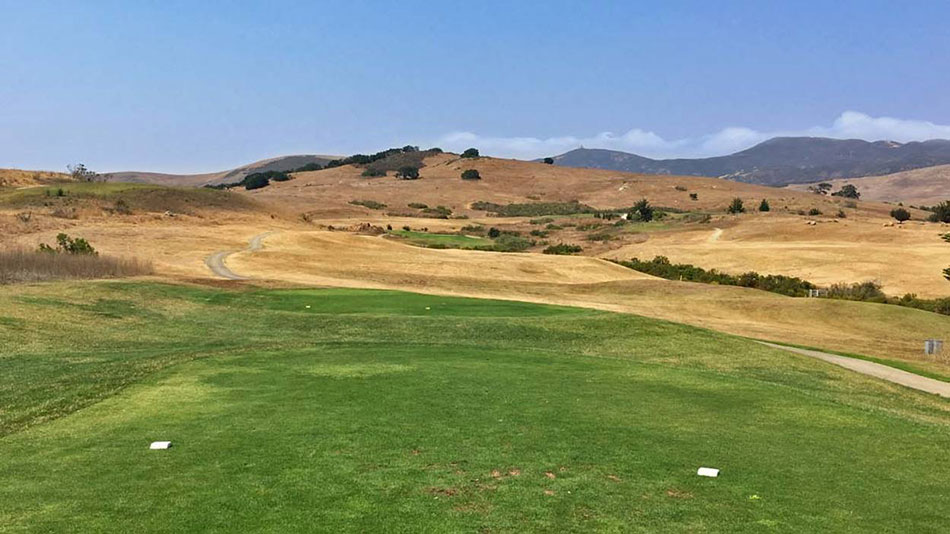 Staples to work on solution for water-deprived California golf course