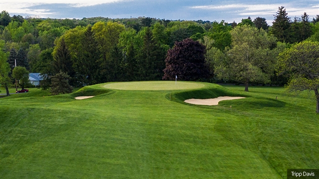 Tripp Davis restores Emmet bunker style at Powelton