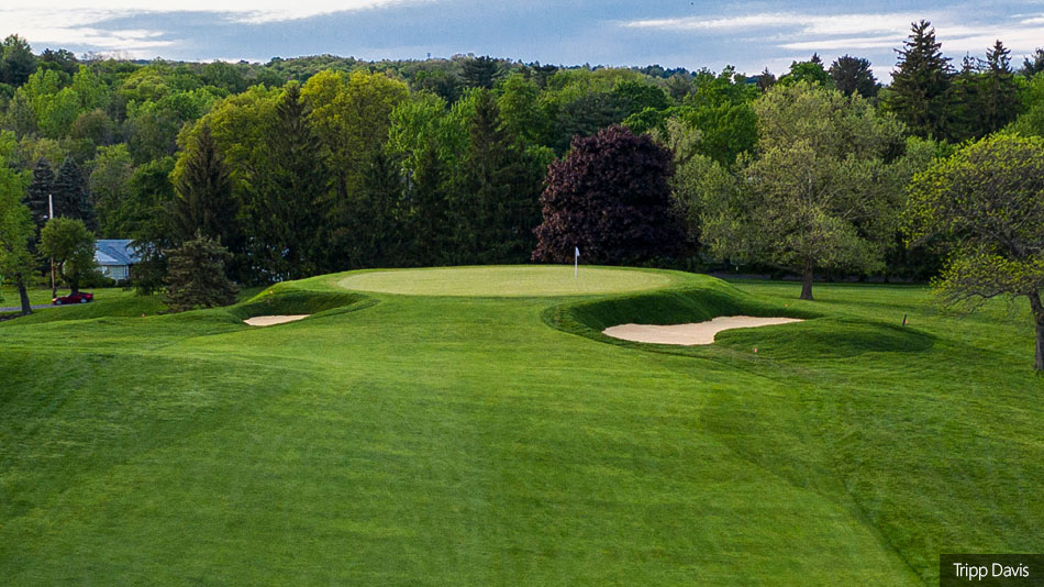 Tripp Davis restores Emmet bunker style at Powelton