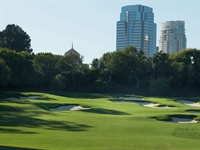 Hillcrest Country Club: Star treatment