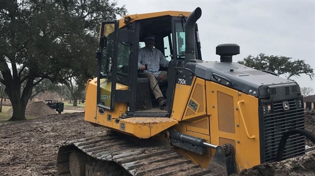 Tripp Davis begins renovation at BraeBurn Country Club