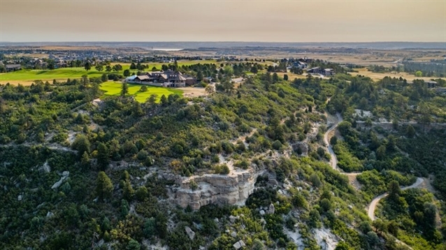 Clifftop putting course delivers wow factor for Colorado club