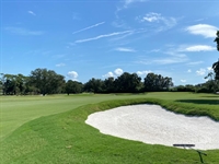 Kris Spence rebuilds greenside bunkers at Sara Bay