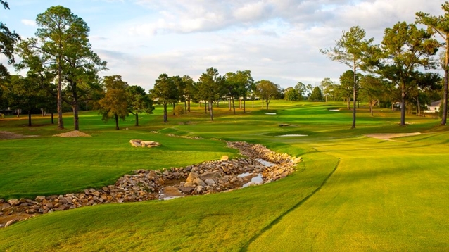 Landscapes of the Month: Overcoming Steep Slope Challenges by the  Chesapeake Bay - The Edge from the National Association of Landscape  Professionals