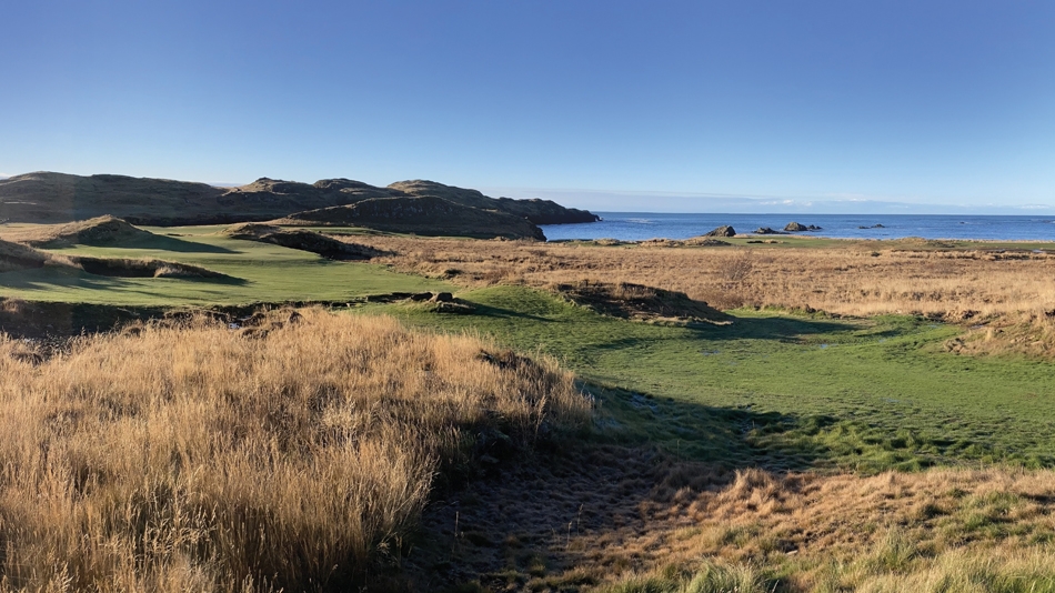 Brautarholt: Oceanic connection