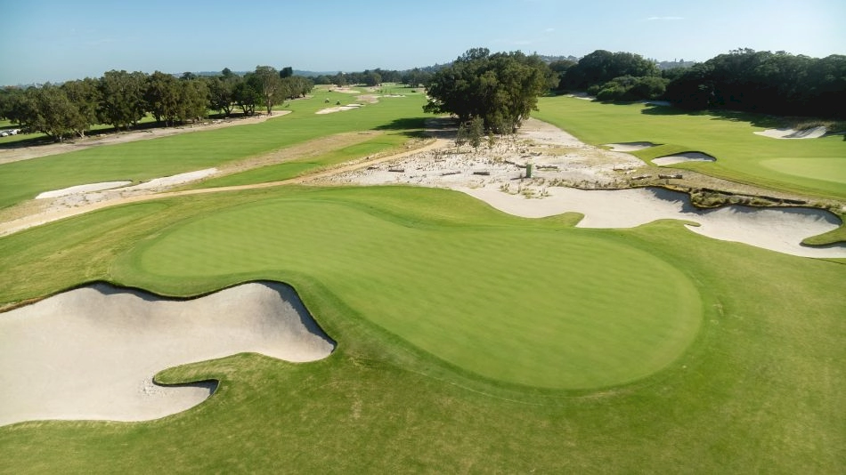 Royal Sydney opens Bay course following Gil Hanse renovation