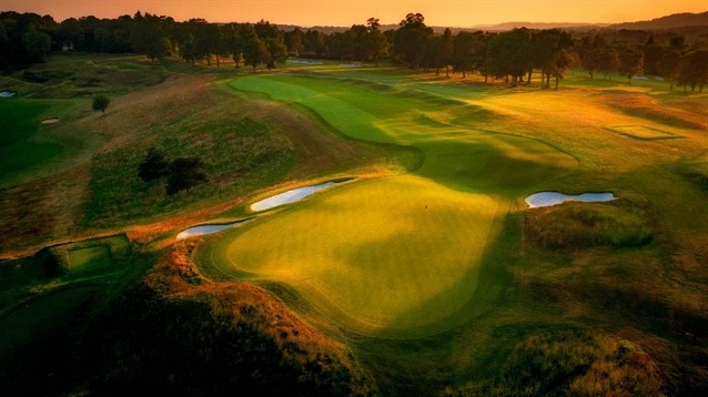Tim Lobb completes greenside bunker renovation at Tandridge