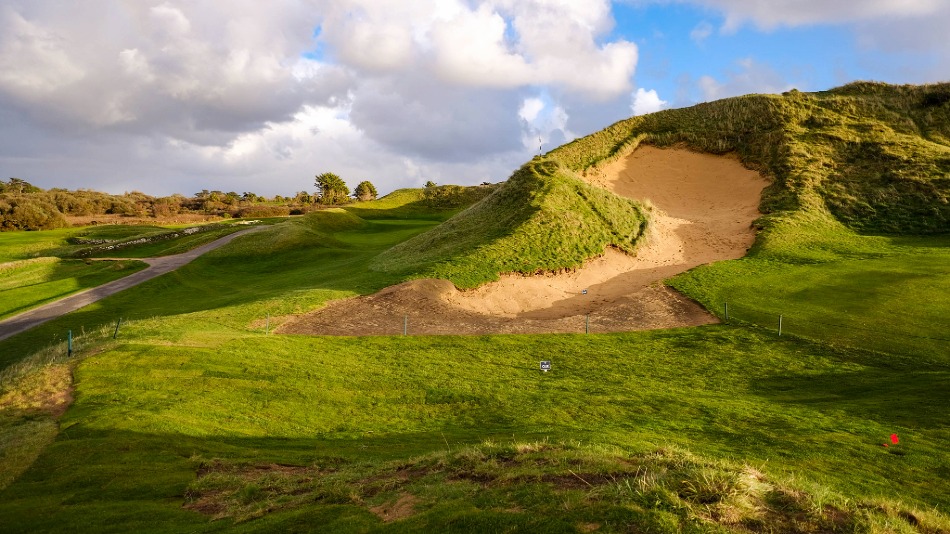 Clyde Johnson restores legendary St Enodoc bunker