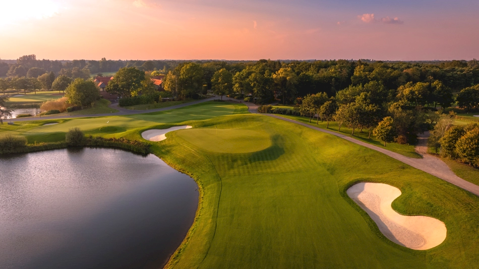 The Wisley: In good hands