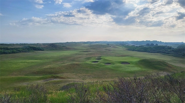 Jonathan Davison underway with restoring Belgium’s only links course