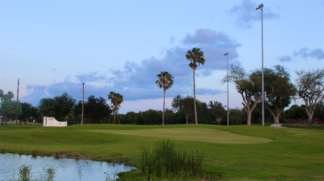 Shary Municipal in Texas reopens following redesign by Jerry Lemons