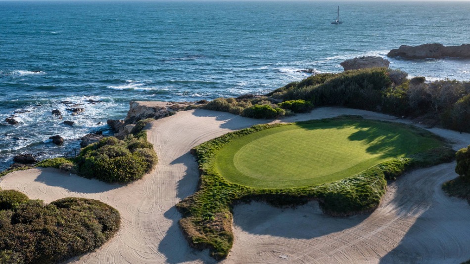 Pelican Hill has two courses that were designed by Tom Fazio in the 1990s (Photo: John Luciano)