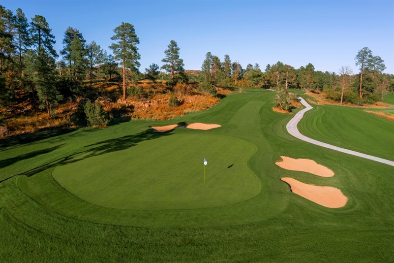 The drop shot par-three seventeenth on the renovated layout, which is expected to fully open in Spring 2026 (Photo: Russell Kirk)
