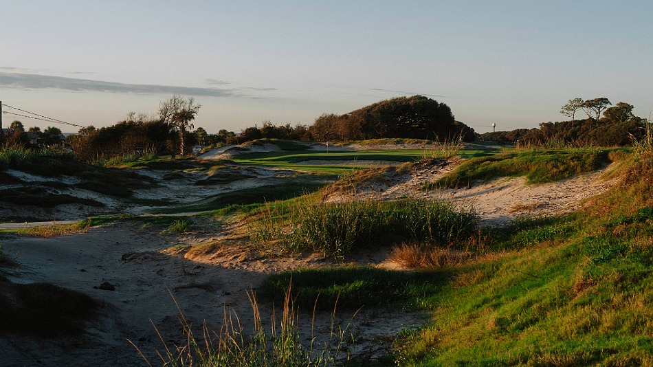 The par-three fifth hole (Photo: Austin Kaseman)