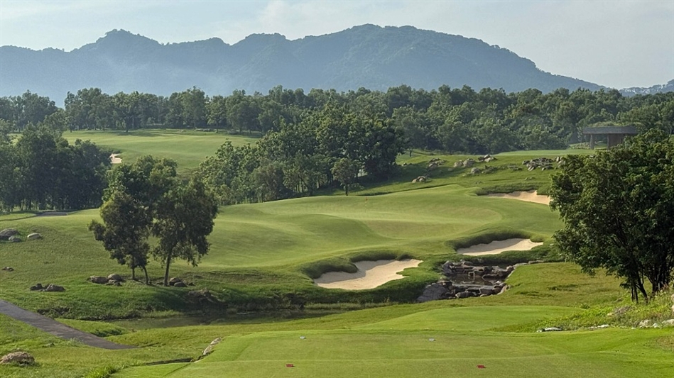 Brian Curley said Dhoho has ‘some of the largest, most varied and wild green surfaces I have ever done’ (Photo: Brian Curley)