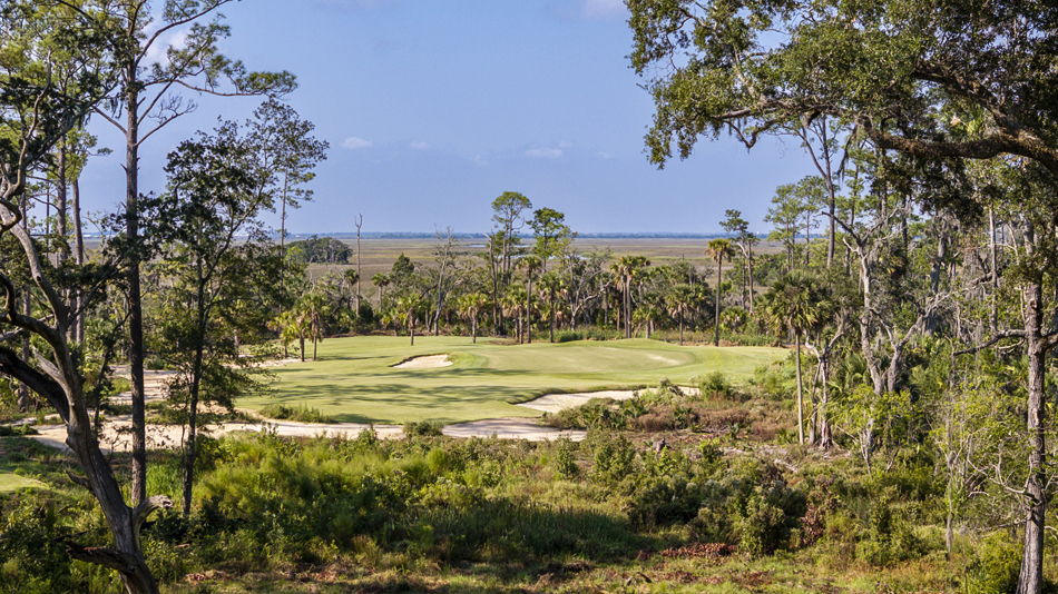 Holes at Anson Point were designed to fit the land’s natural contour (Photo: Palmetto Bluff)