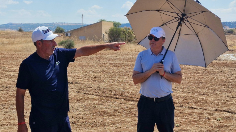 José María Olazábal and NCM Network’s Matthias Nemes on site at Costa Ragusa Golf (Photo: GCA)