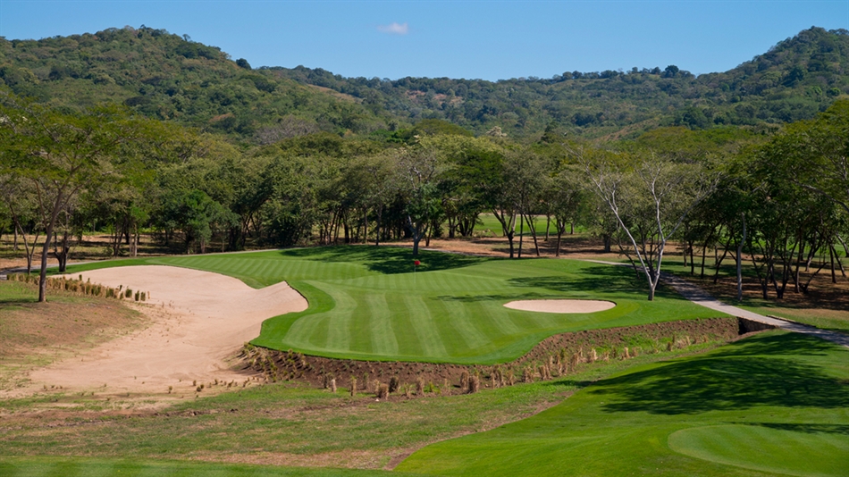 The par-three fifteenth at Guacalito de la Isla in Nicaragua, Credit: DMK Golf Design