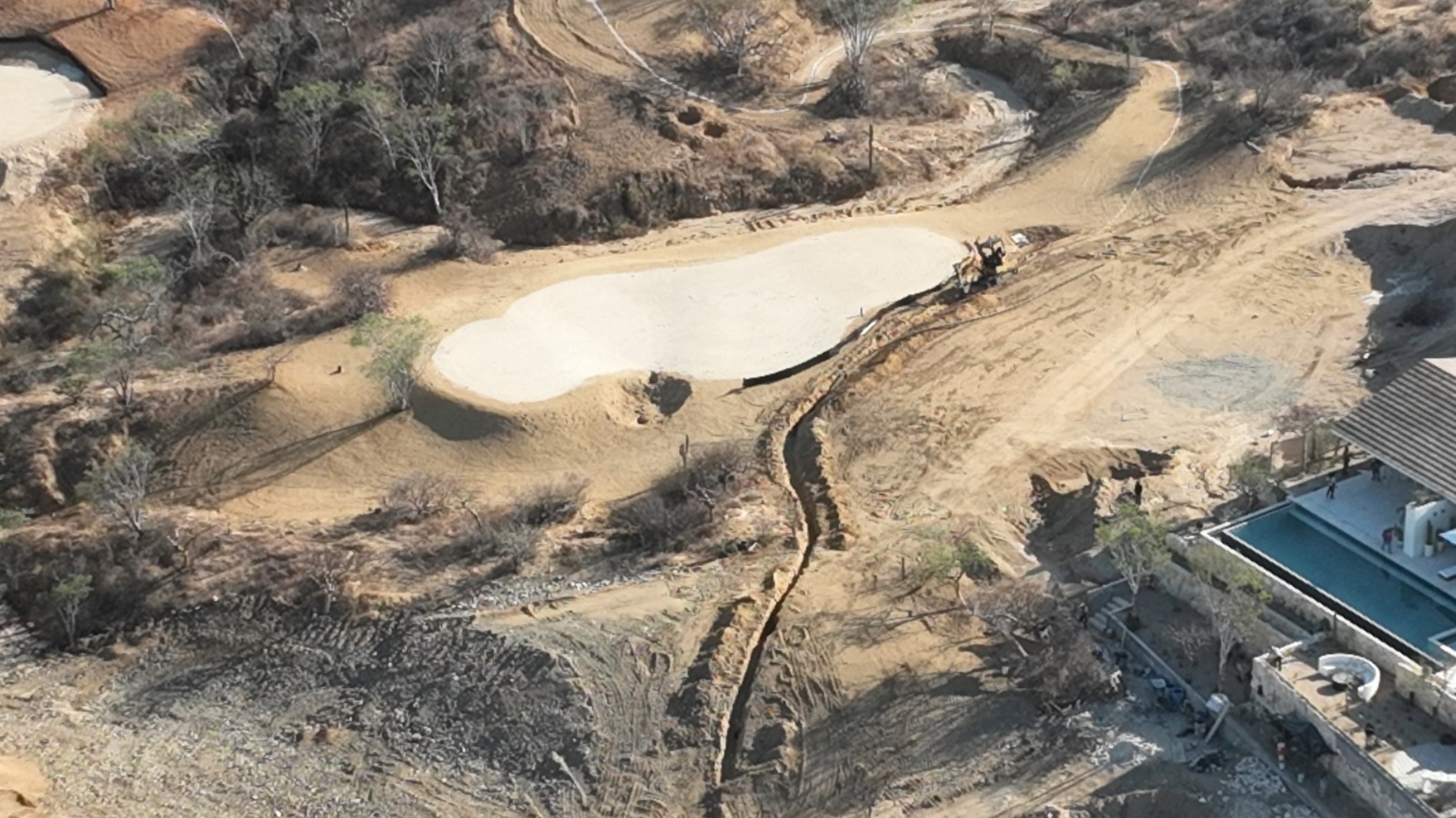  Greens at El Once are cut into the mountainside at various elevations (Photo: Landscapes Unlimited)