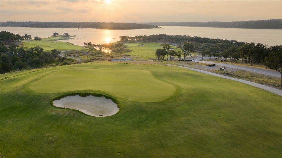 Welling has designed the Hill Country and lake views into the golf course (Photo: Rex Lin Tin House Creative)