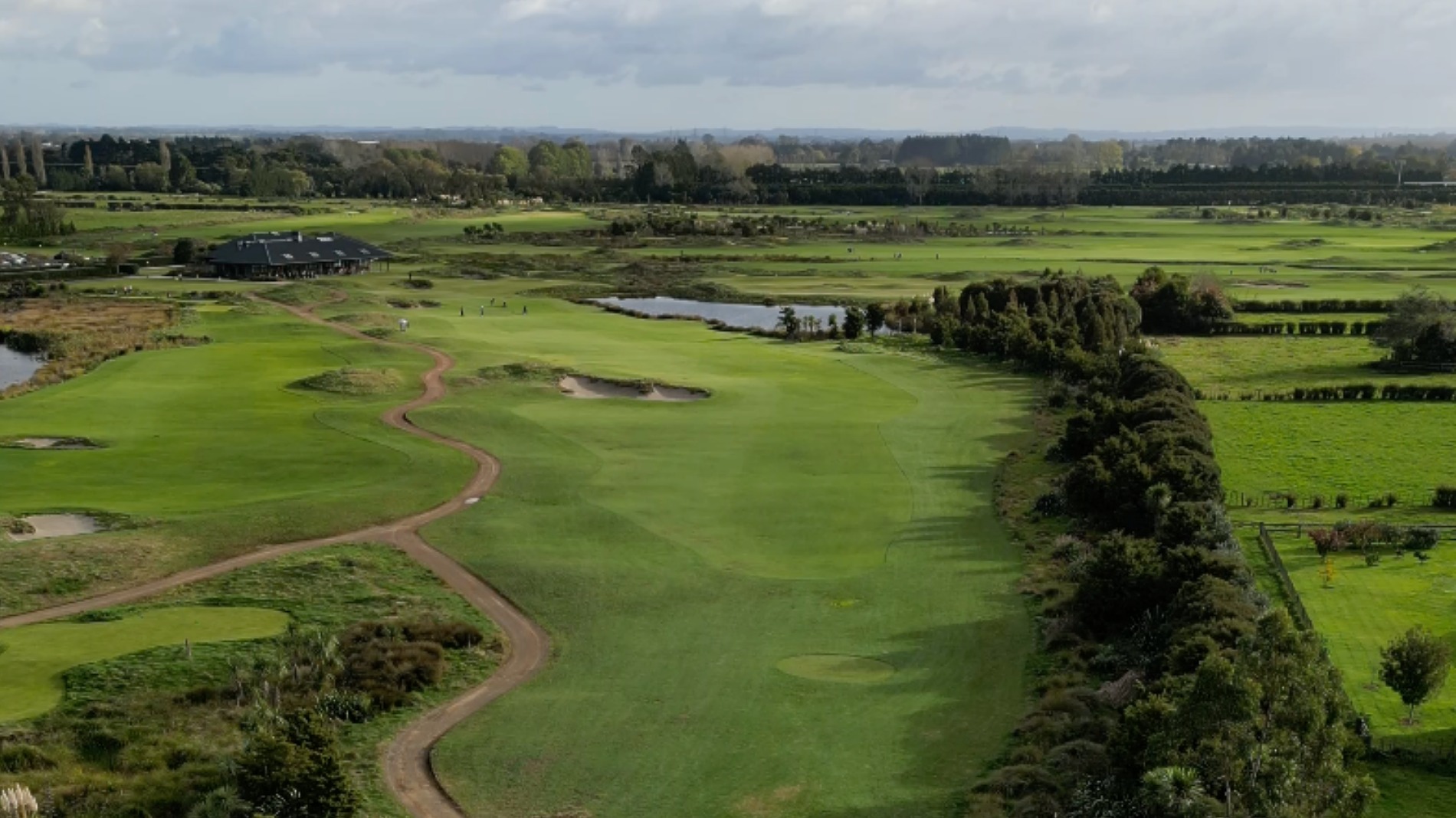 The eighteenth hole at Windross Farm (Photo: Compound Studios/ Michael Sclanders)