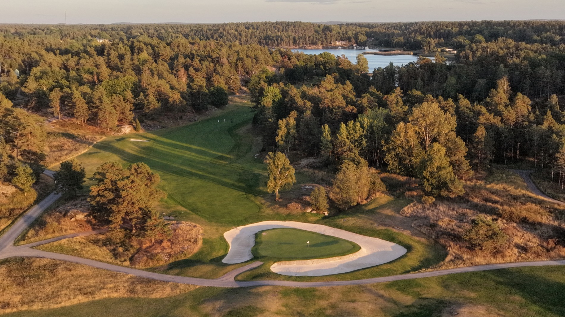 All greens and surrounds have been renovated, and every bunker has been rebuilt with CapillaryFlow (Photo: Fågelbro Golf & Country Club)