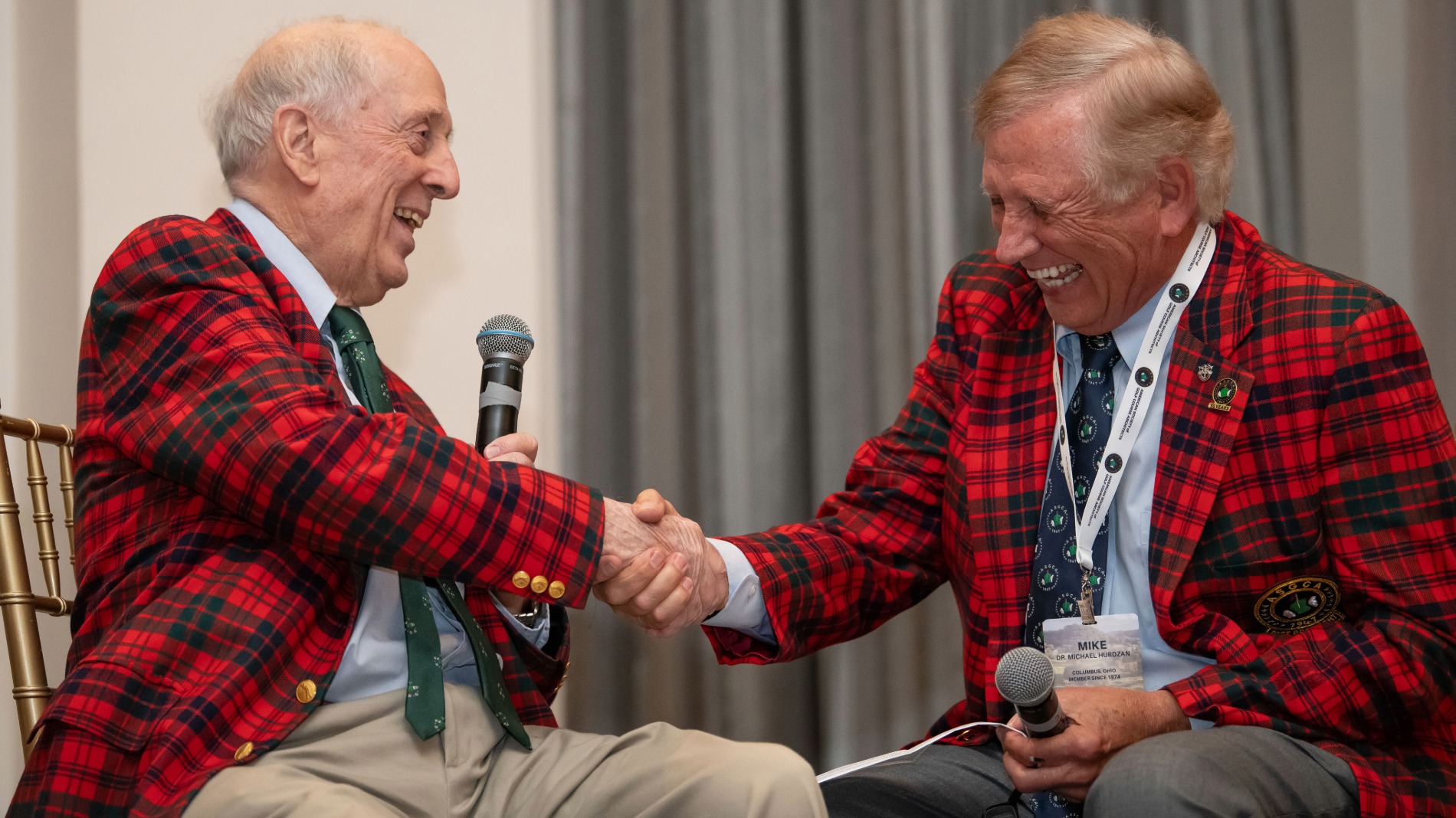 Rees Jones, recipient of the ASGCA Foundation’s Lifetime Achievement Award, spoke with Mike Hurdzan about his career during the ASGCA’s annual meeting in Nashville, Tennessee (Photo: ASGCA)