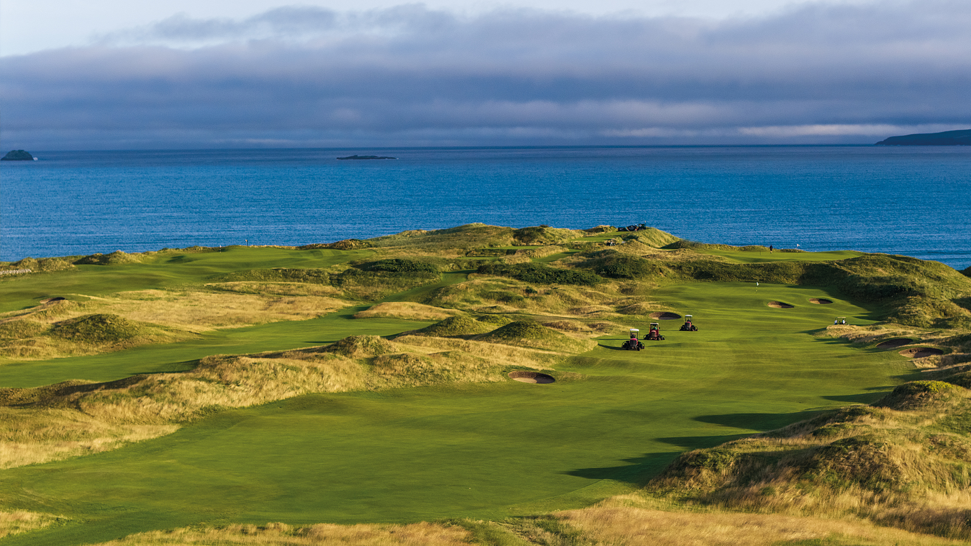 Looking down the tenth hole and out towards the Atlantic Ocean (Photo: Ian Cronin)