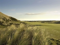 Budersand leads German links