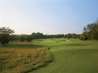 New Hills course bucks US trends