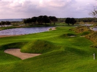 First golfers cruise to Black Pearl