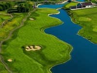 Revetted bunkers star at Mistwood