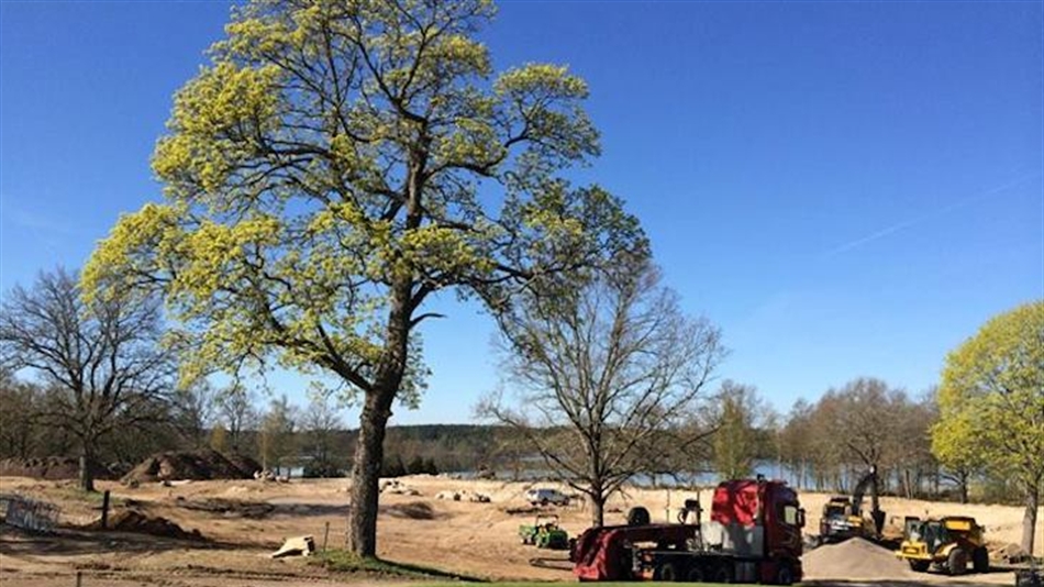 Architect Lundin builds lakeside par three course for Swedish club