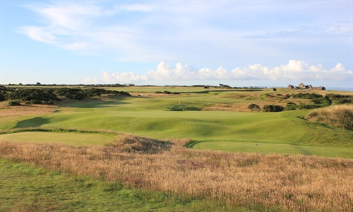 Far-flung sand supplier helps out Porthcawl Senior Open