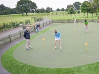 Huxley Golf installs short game practice area at University of Stirling