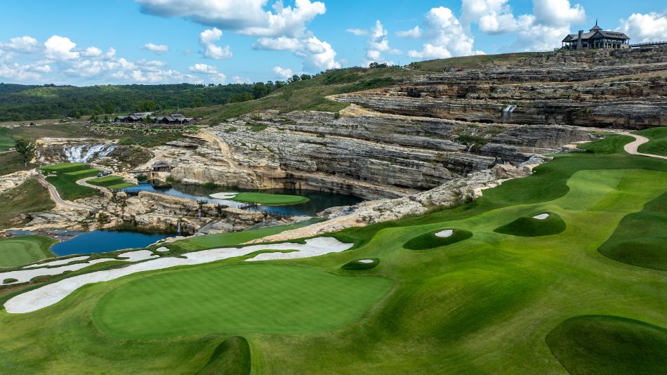 Cliffhangers waterfall golf course Big Cedar Lodge