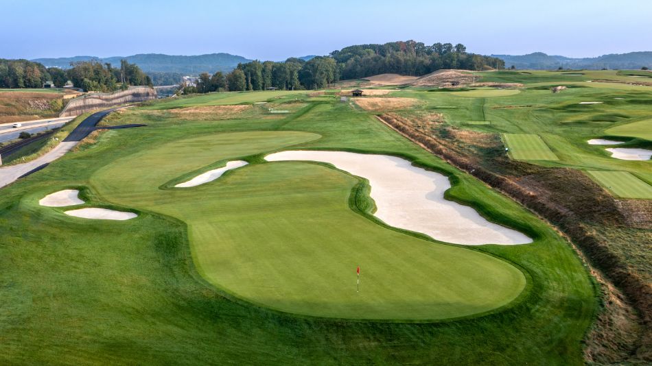 Oakmont US Open 2025 hole 8