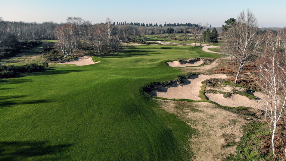 The par-five sixth hole on the New course at Les Bordes