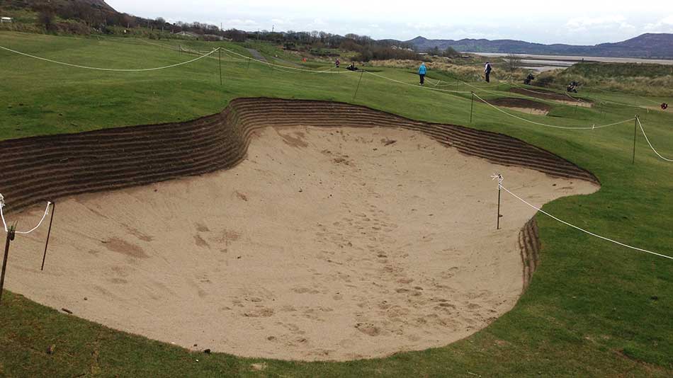 strandhillfront_bunker_first